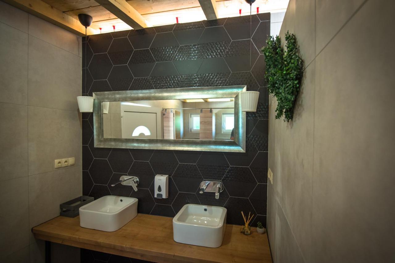 Rock Oak Glamping 3 Hotel อิโมตสกี ภายนอก รูปภาพ