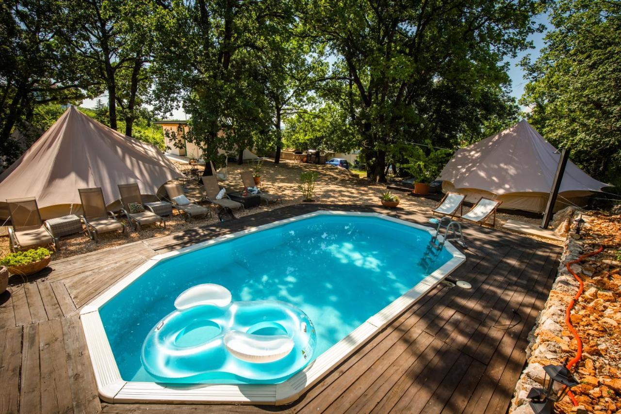 Rock Oak Glamping 3 Hotel อิโมตสกี ภายนอก รูปภาพ
